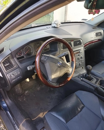 Volvo S60 cena 1900 przebieg: 350000, rok produkcji 2002 z Zwoleń małe 46